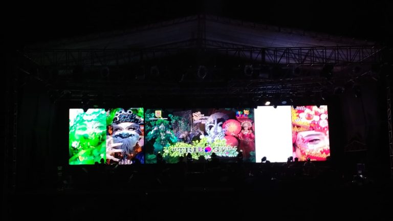 Penggunaan Videotron Dalam Festival Untuk Meningkatkan Pengalaman Visual Kepada Pengunjung