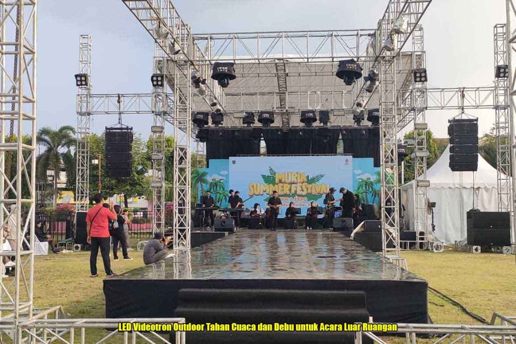 LED Videotron Outdoor Tahan Cuaca dan Debu untuk Acara Luar Ruangan